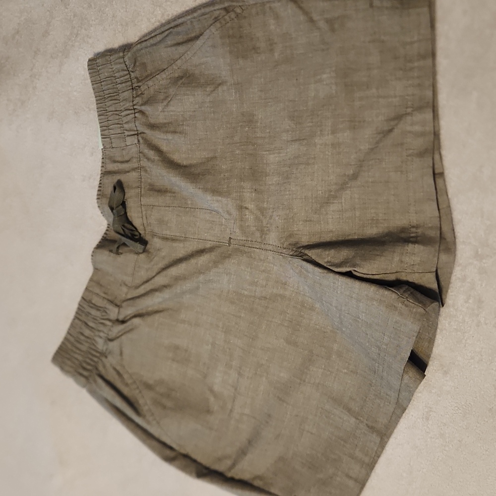 Women's Magellan shorts, M